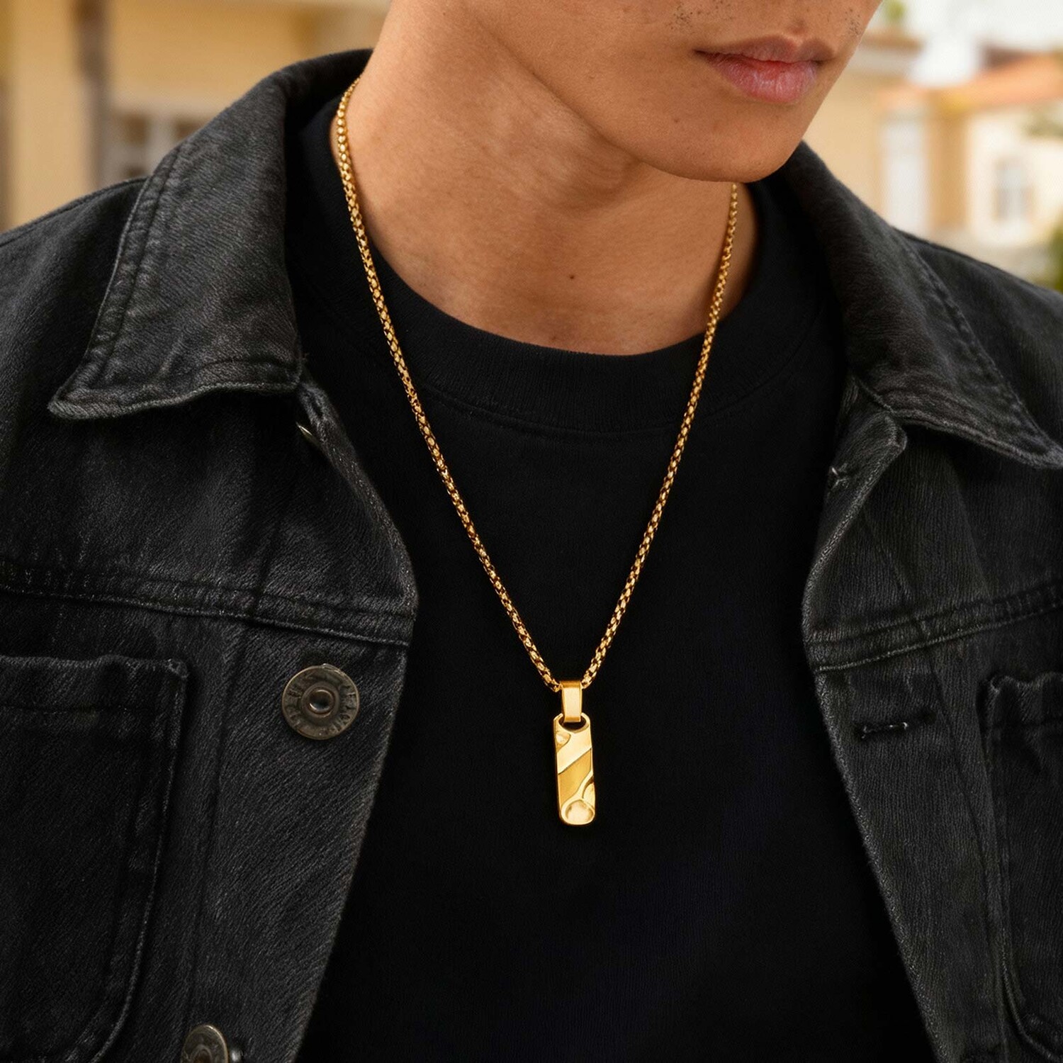 Colares pequenos com pingente  - Vintage Fashion Tags avaliação e preço