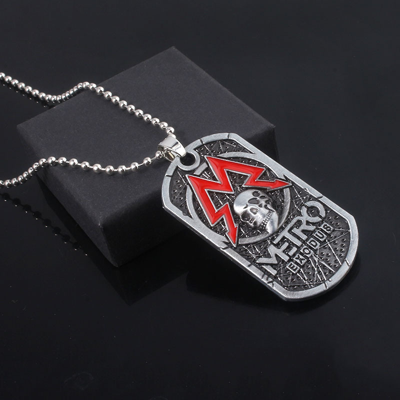 Jogo metro exodus 2033 chaveir - Vintage Fashion Tags avaliação e preço