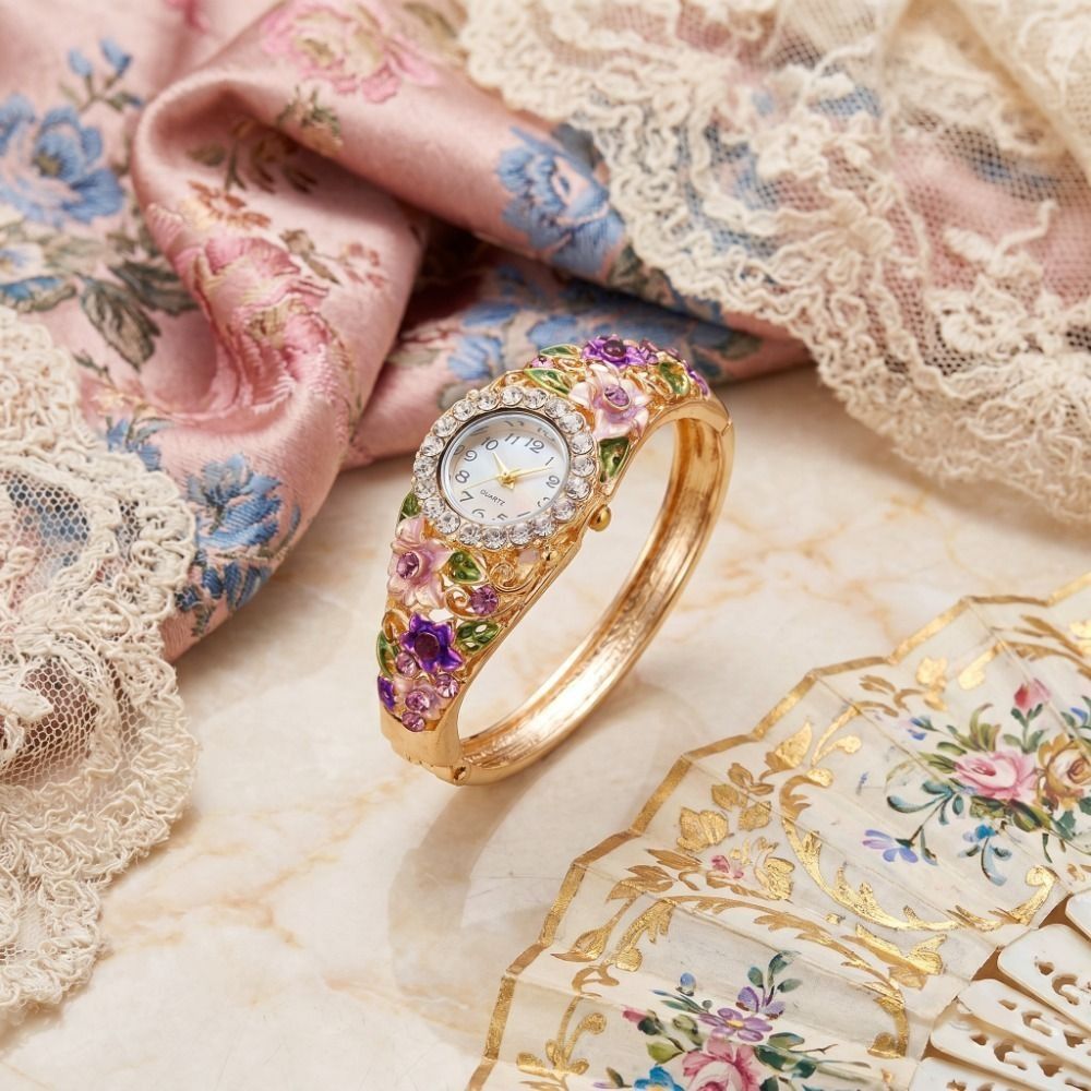Relógio Vintage Rico em Flores - Vintage Fashion Week avaliação e preço