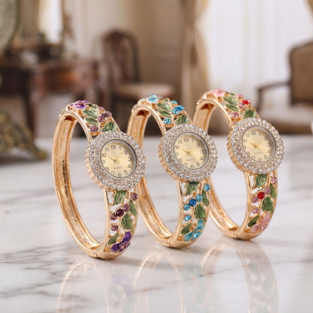 Relógio Vintage Rico em Flores - Vintage Fashion Week avaliação e preço